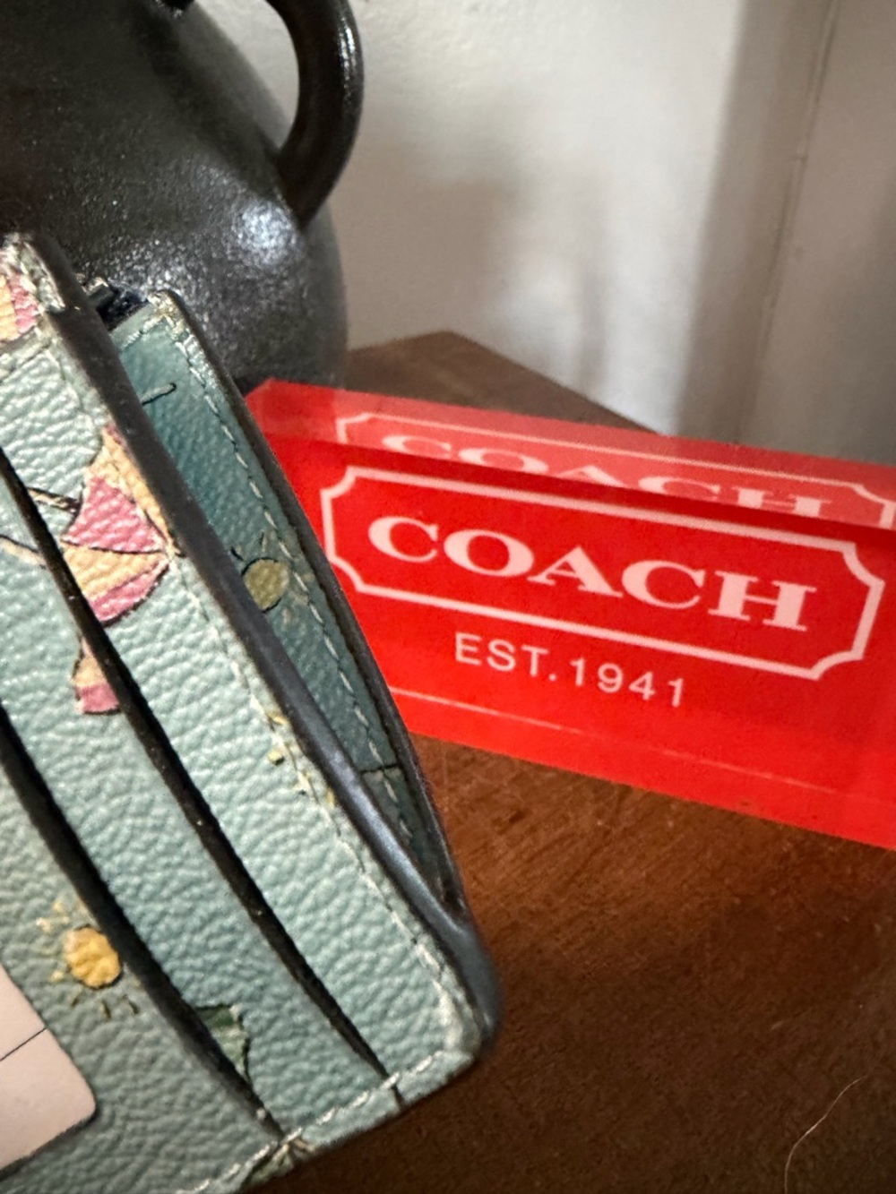 Coach Beach Umbrella Mini Skinny ID Card Case with Keyring - Picture 6 of 8